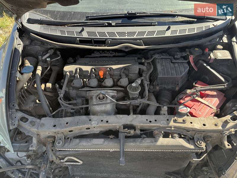 Седан Honda Civic 2007 в Киеве