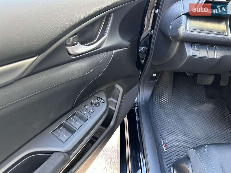Хетчбек Honda Civic 2017 в Києві