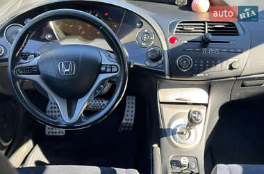Хэтчбек Honda Civic 2008 в 