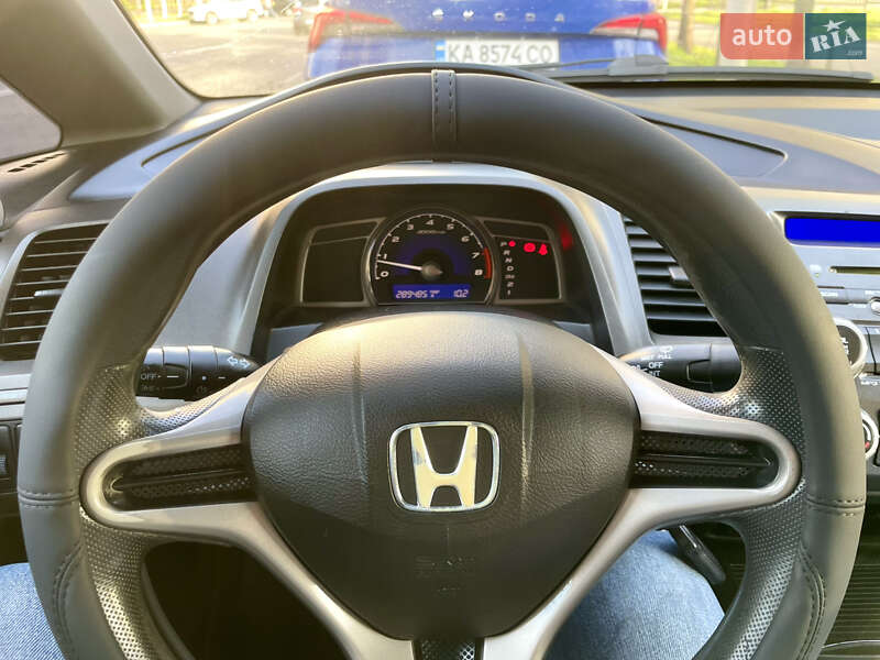 Седан Honda Civic 2011 в Киеве