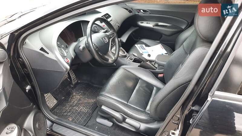 Хэтчбек Honda Civic 2010 в Харькове