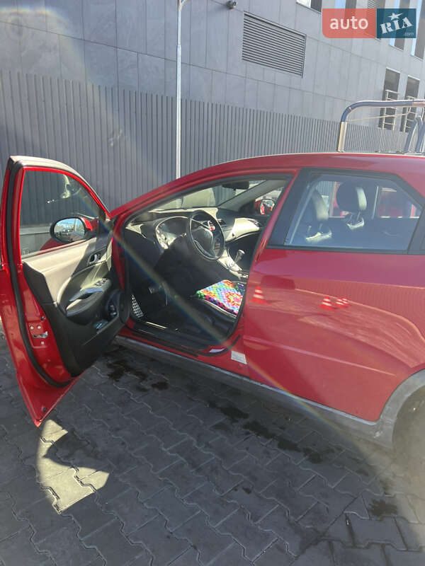 Хэтчбек Honda Civic 2008 в Киеве