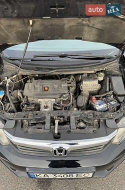 Седан Honda Civic 2012 в 