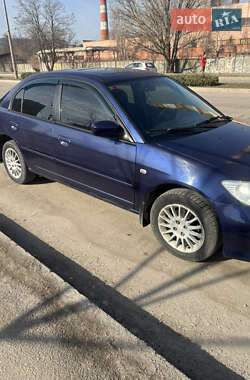 Седан Honda Civic 2004 в 