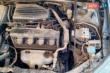 Седан Honda Civic 2004 в 