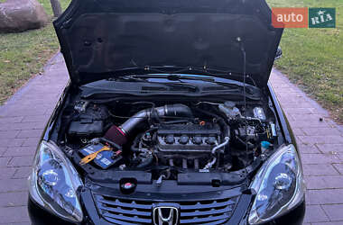 Хэтчбек Honda Civic 2004 в 