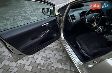 Седан Honda Civic 2008 в  фото 8 Седан Honda Civic 2008 в