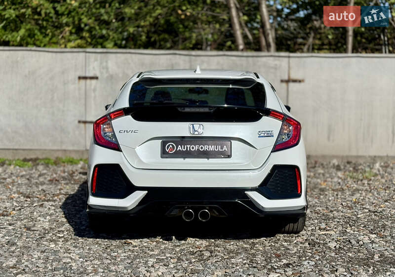 Хэтчбек Honda Civic 2016 в Киеве фото 7 Хэтчбек Honda Civic 2016 в Киеве