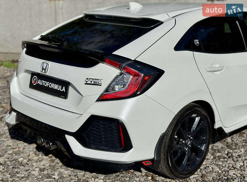 Хэтчбек Honda Civic 2016 в Киеве фото 11 Хэтчбек Honda Civic 2016 в Киеве