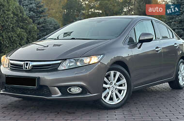 Седан Honda Civic 2012 в Дніпрі