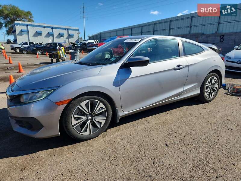 Седан Honda Civic 2018 в Львове