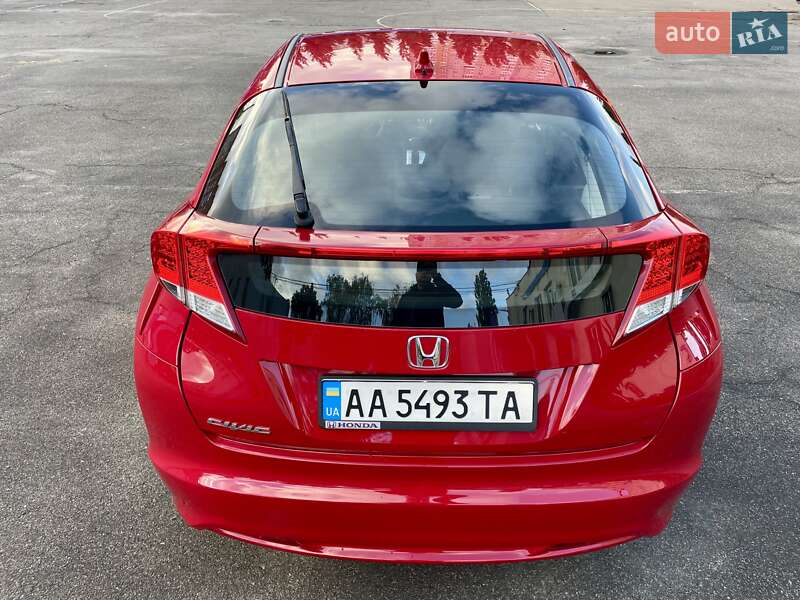 Хэтчбек Honda Civic 2013 в Киеве