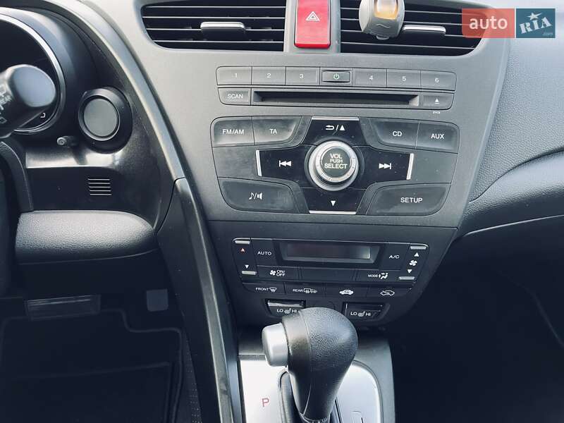 Хэтчбек Honda Civic 2013 в Киеве