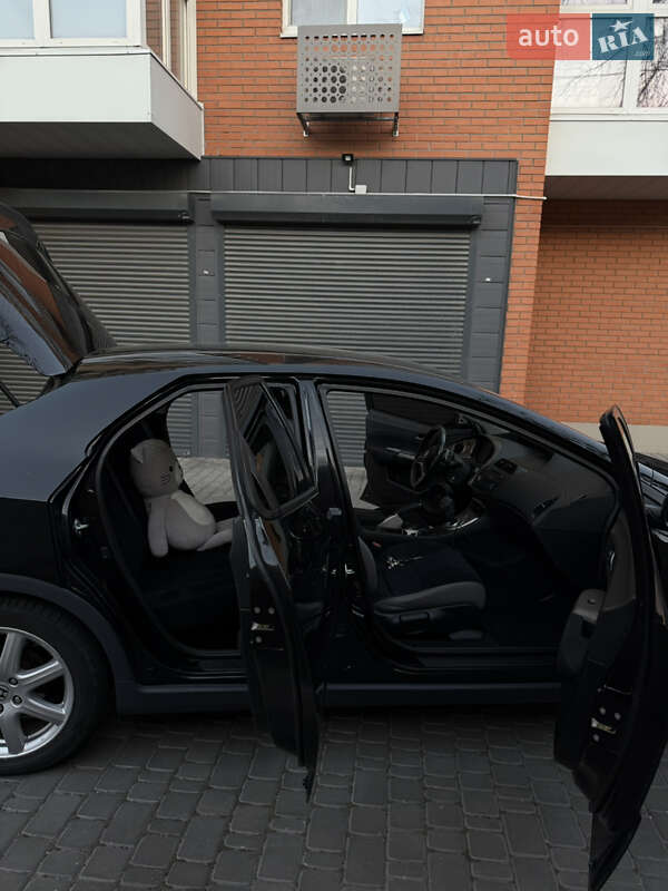 Хетчбек Honda Civic 2008 в Дніпрі