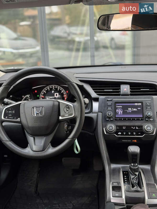 Седан Honda Civic 2015 в Полтаве