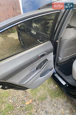 Седан Honda Civic 2007 в  фото 16 Седан Honda Civic 2007 в