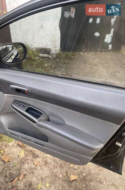Седан Honda Civic 2007 в  фото 23 Седан Honda Civic 2007 в