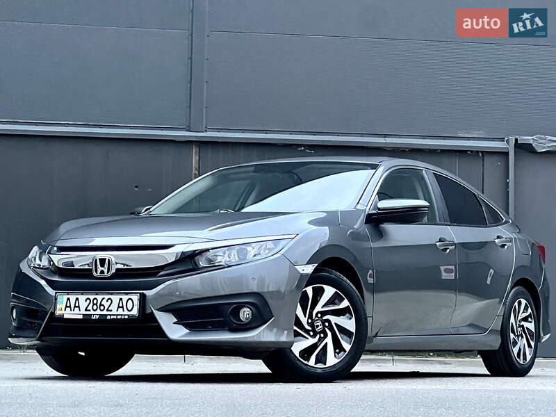 Седан Honda Civic 2018 в Киеве