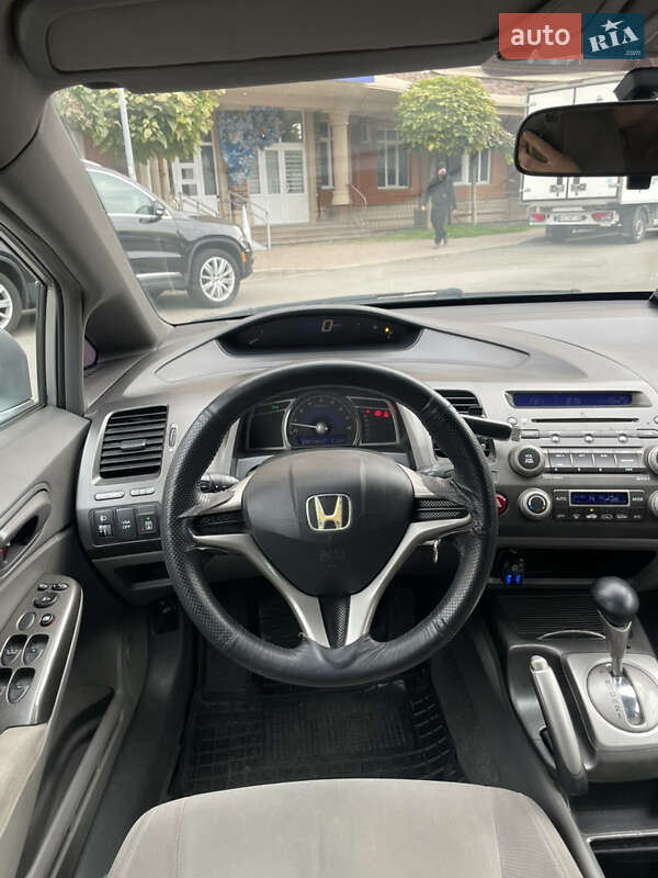 Седан Honda Civic 2008 в Софиевской Борщаговке