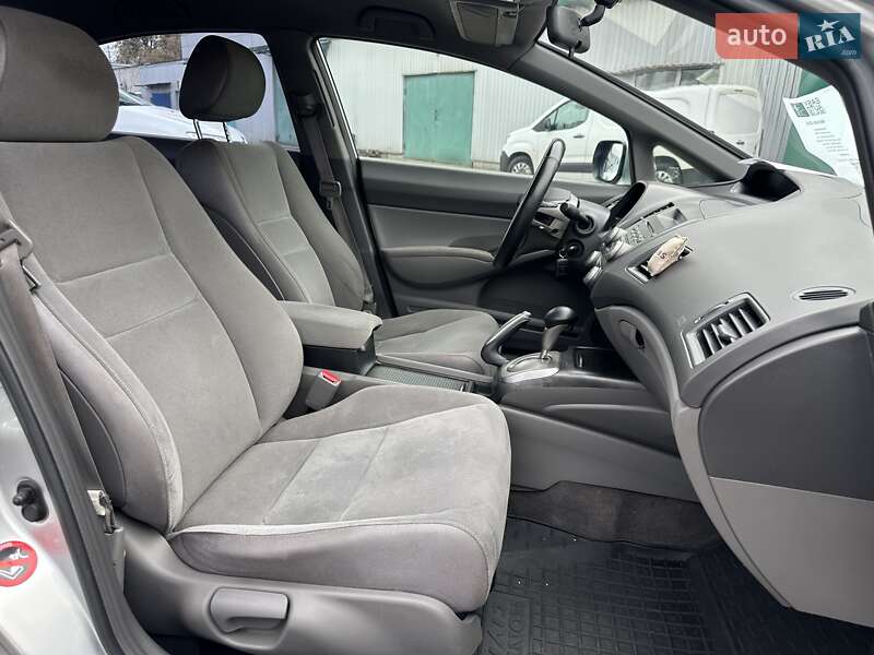 Седан Honda Civic 2007 в Киеве
