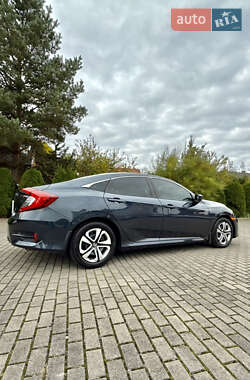 Седан Honda Civic 2016 в 