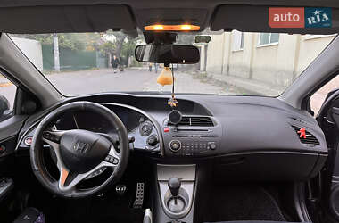 Хэтчбек Honda Civic 2007 в 