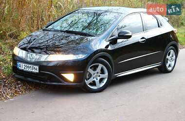 Хэтчбек Honda Civic 2006 в 
