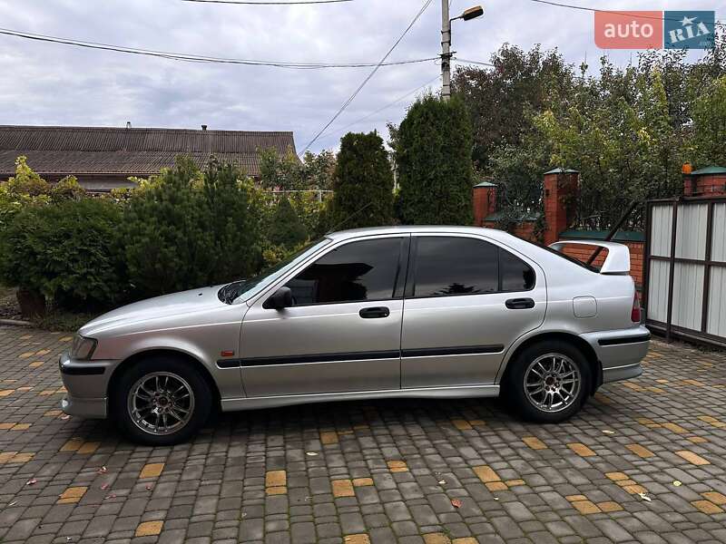 Ліфтбек Honda Civic 1998 в Умані фото 5 Ліфтбек Honda Civic 1998 в Умані