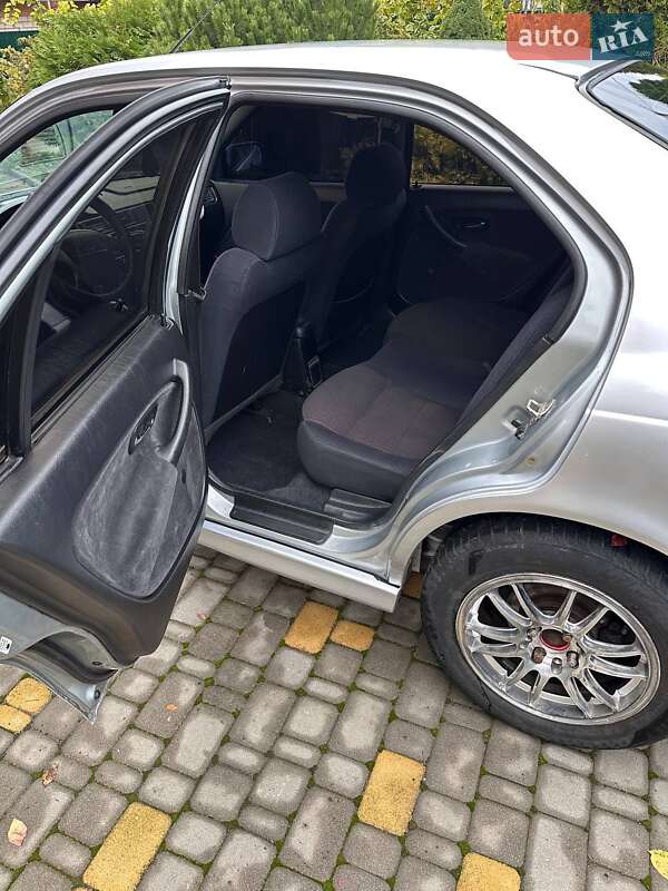 Ліфтбек Honda Civic 1998 в Умані фото 11 Ліфтбек Honda Civic 1998 в Умані