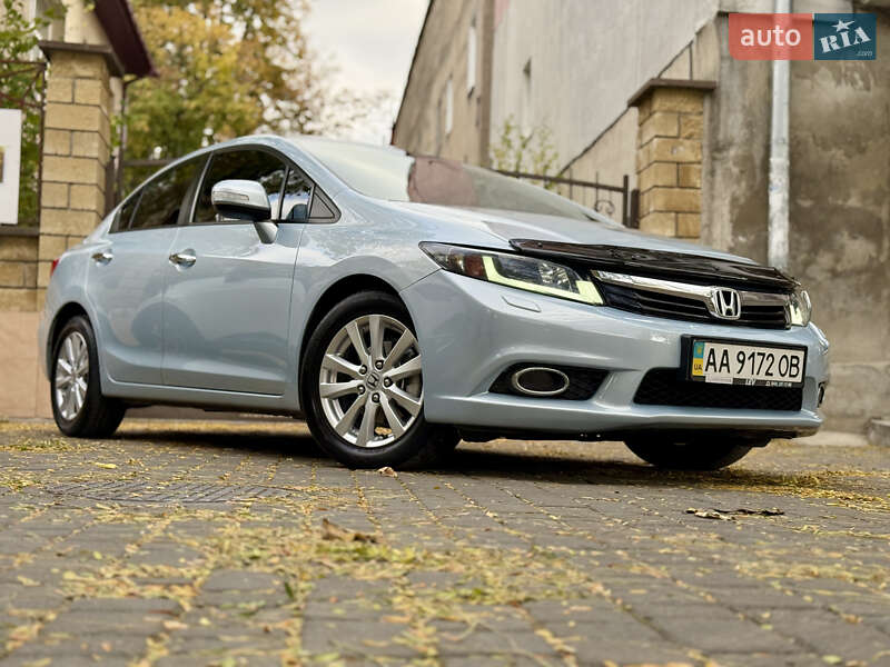 Седан Honda Civic 2012 в Киеве фото 3 Седан Honda Civic 2012 в Киеве