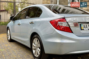 Седан Honda Civic 2012 в  фото 14 Седан Honda Civic 2012 в