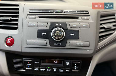 Седан Honda Civic 2012 в  фото 41 Седан Honda Civic 2012 в