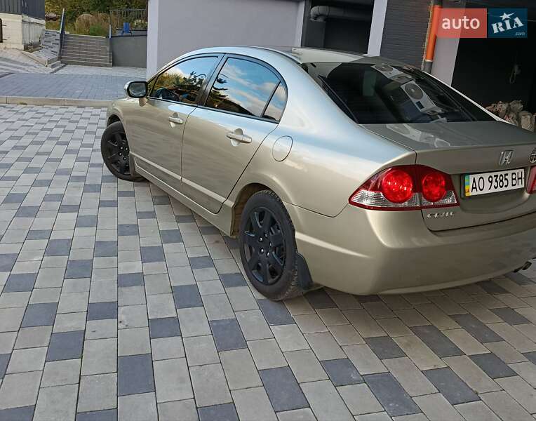 Седан Honda Civic 2008 в Мукачево