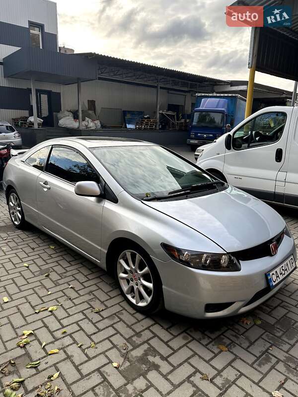Купе Honda Civic 2008 в 