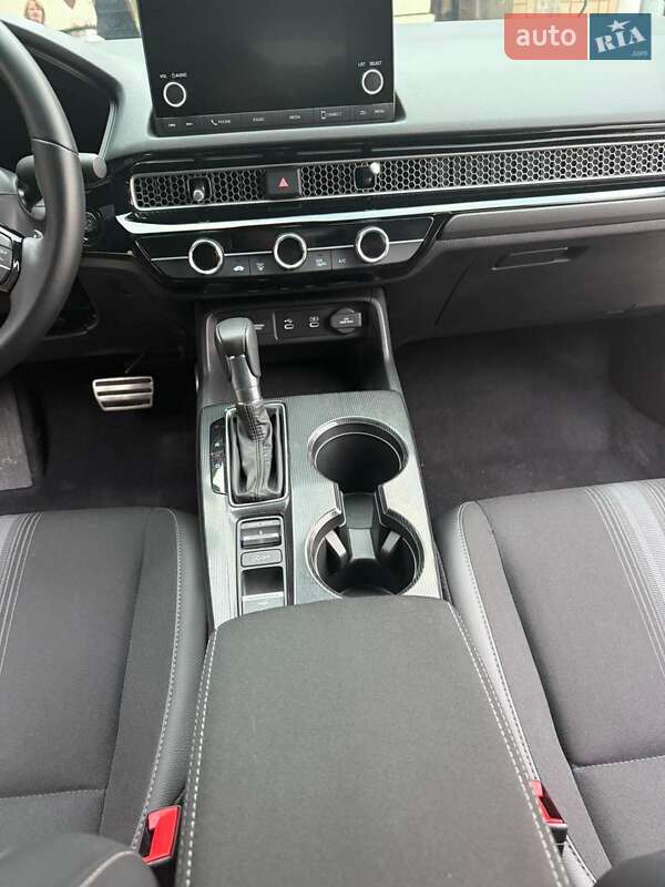 Седан Honda Civic 2024 в Гусятине