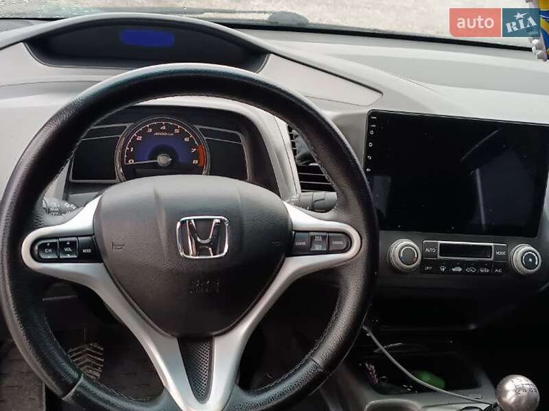 Седан Honda Civic 2007 в Львові