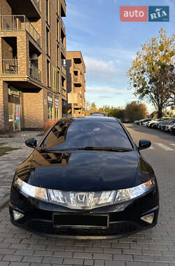 Хэтчбек Honda Civic 2007 в Львове