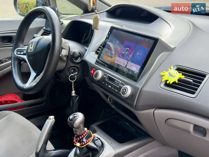 Седан Honda Civic 2008 в Каменском фото 16 Седан Honda Civic 2008 в Каменском