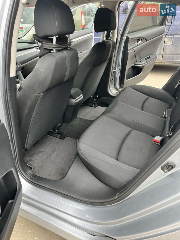 Седан Honda Civic 2018 в Киеве фото 17 Седан Honda Civic 2018 в Киеве