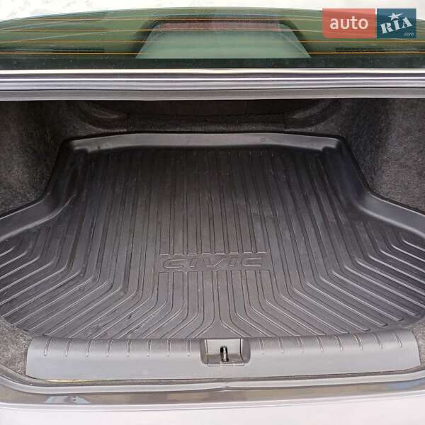 Седан Honda Civic 2018 в Києві