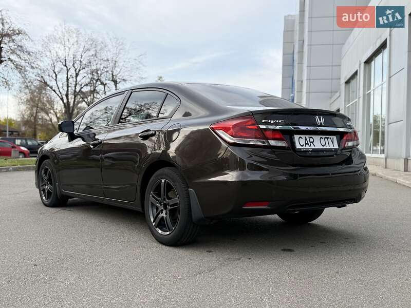 Седан Honda Civic 2014 в Киеве