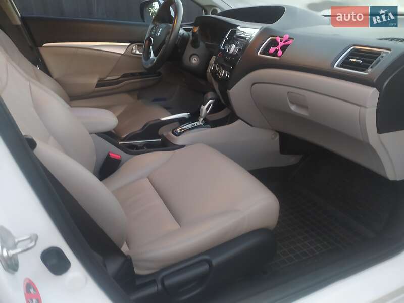 Седан Honda Civic 2013 в Калиновке