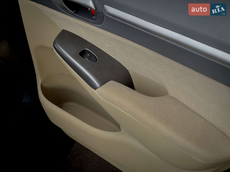 Седан Honda Civic 2008 в Киеве фото 24 Седан Honda Civic 2008 в Киеве