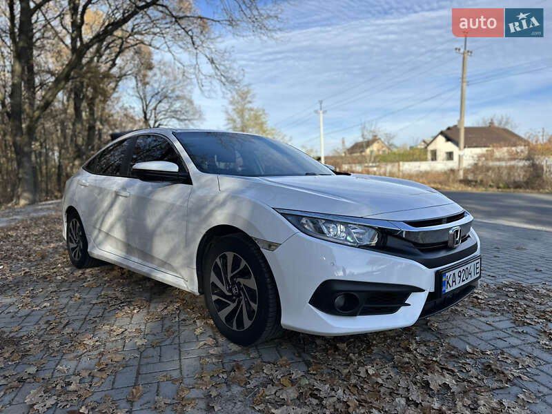 Седан Honda Civic 2017 в Виннице