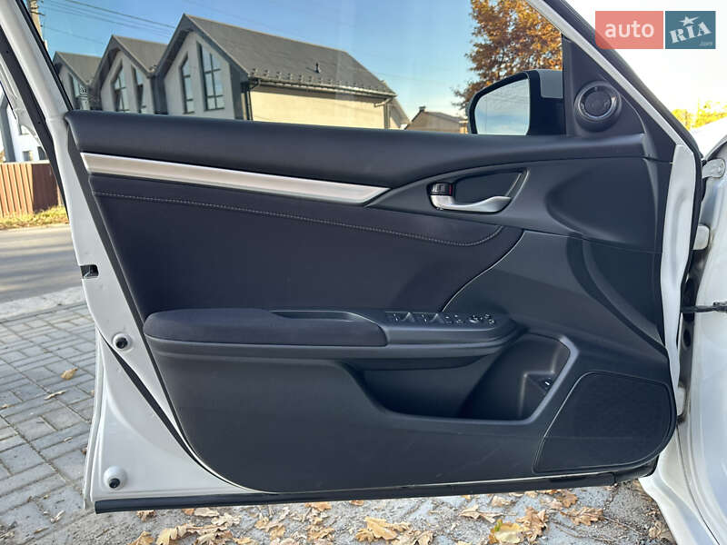 Седан Honda Civic 2017 в Виннице