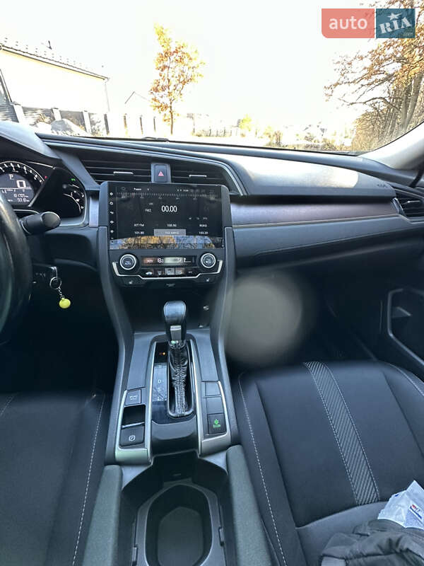 Седан Honda Civic 2017 в Виннице
