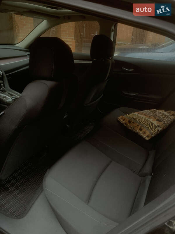 Седан Honda Civic 2017 в Киеве фото 9 Седан Honda Civic 2017 в Киеве