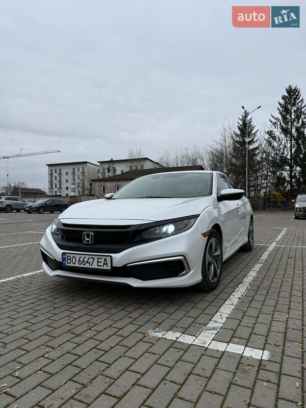 Седан Honda Civic 2019 в Тернополе