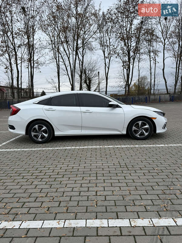 Седан Honda Civic 2019 в Тернополе