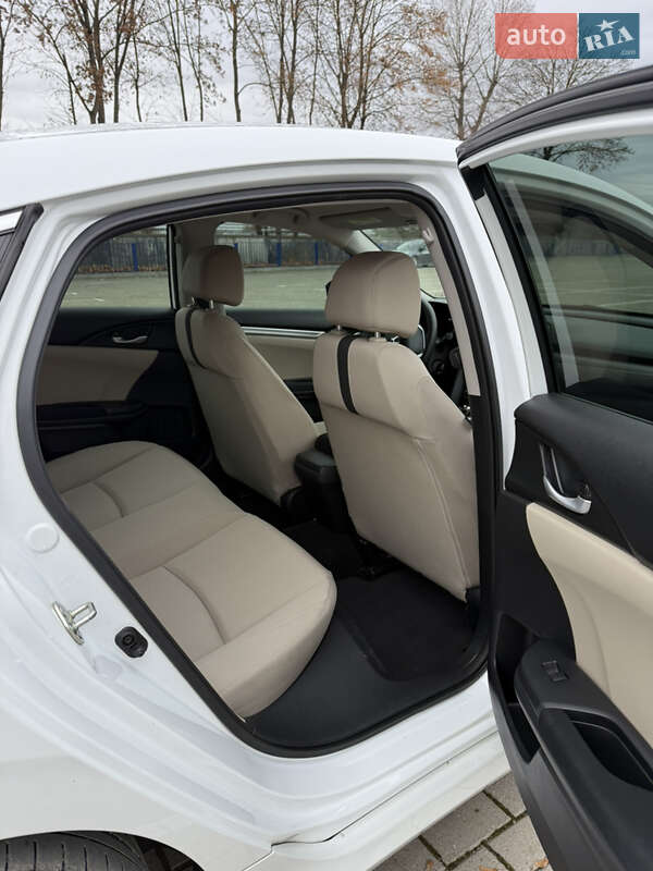 Седан Honda Civic 2019 в Тернополе